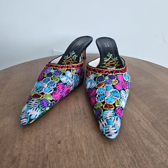 EMMA HOPE ITALY Hand Sewn Embroidered Pointed Kitten Heel Mule Shoes - Picture 5 of 16